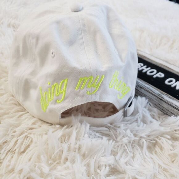 Victoria's Secret hat NWT - Picture 2 of 5